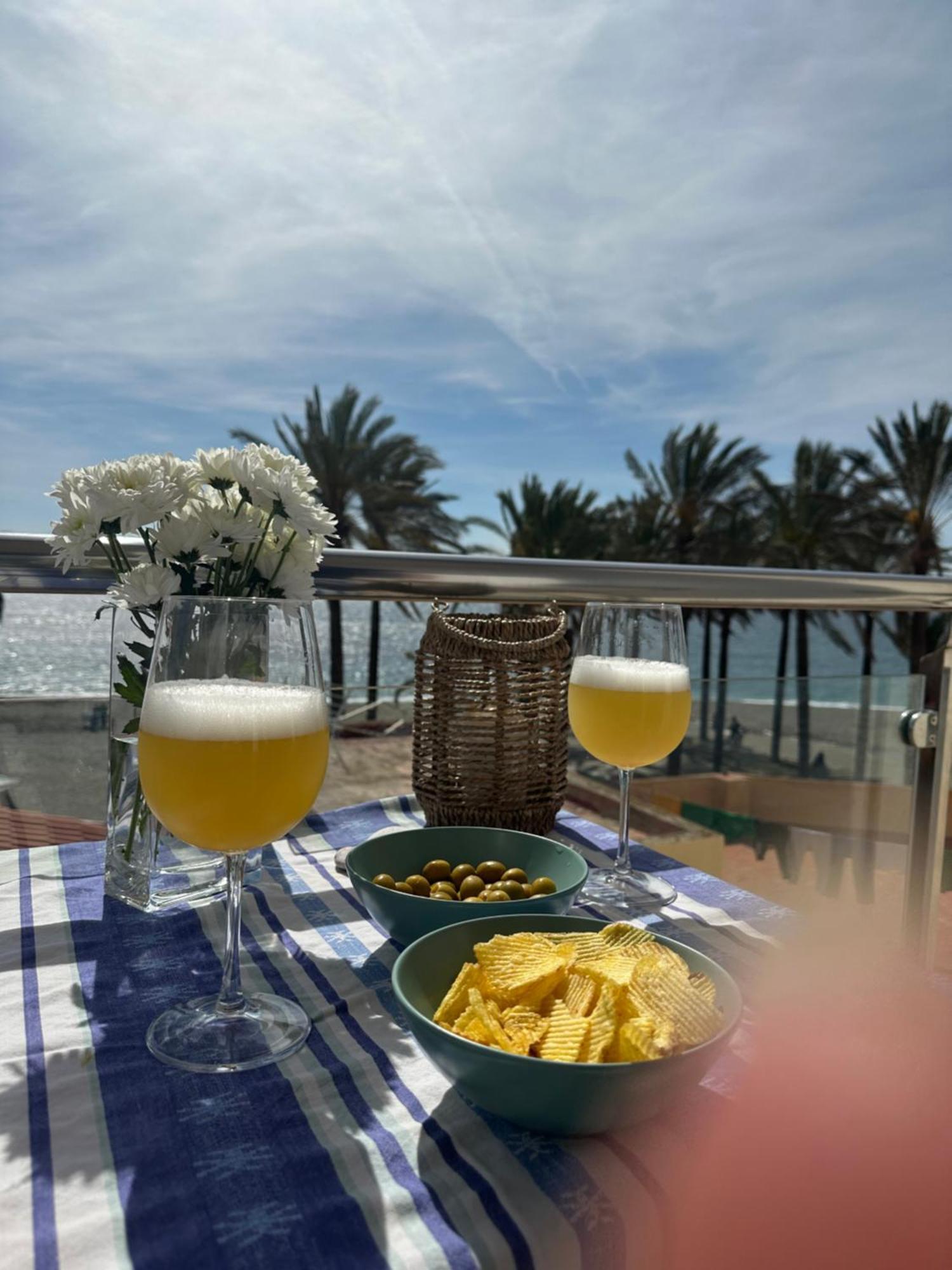 Vistas Al Mar Apartment Торенуева Екстериор снимка